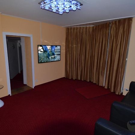 Beausite Hotel Крисие Екстериор снимка