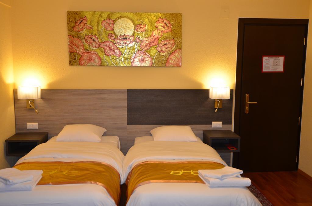 Beausite Hotel Крисие Екстериор снимка