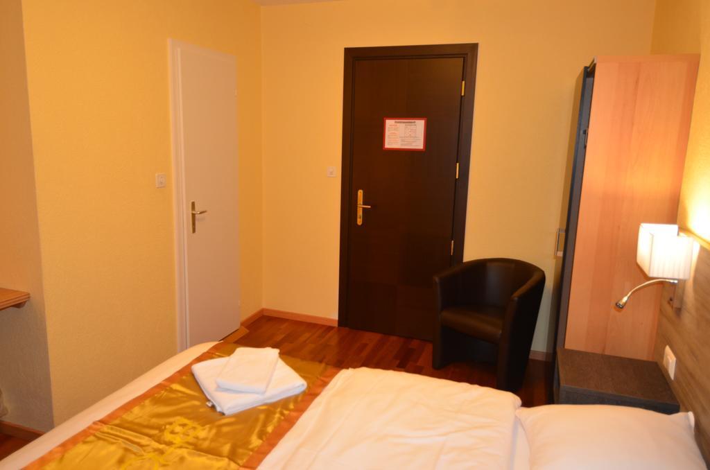 Beausite Hotel Крисие Екстериор снимка